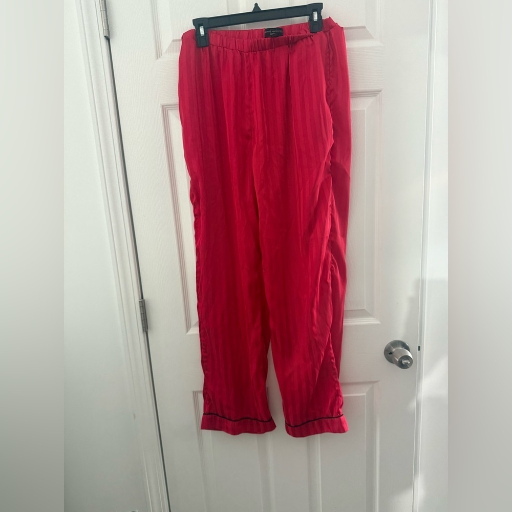 House of Harlow 1960s Sleepwear Satin Pants Size Large.